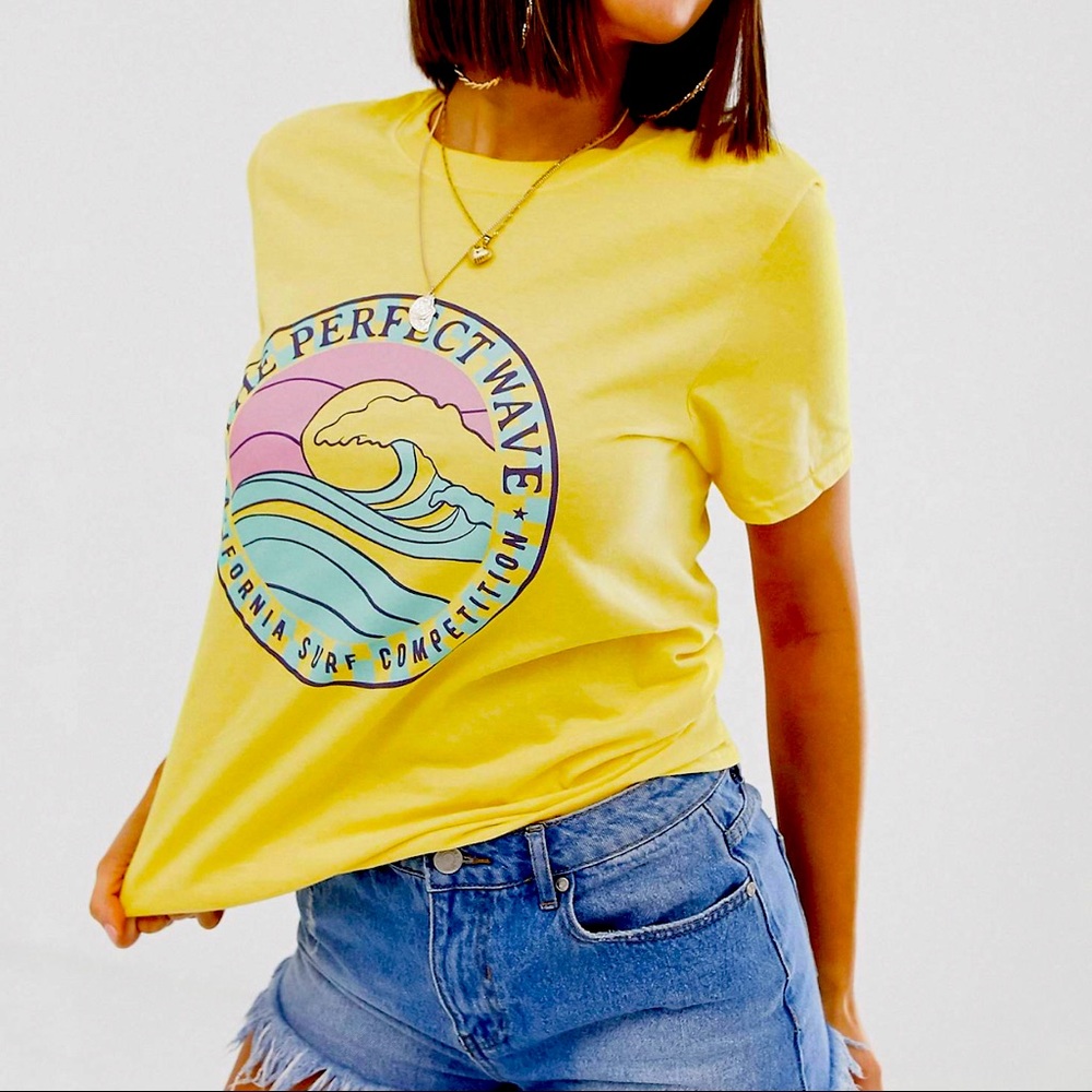 Missguided golden graphic surf tee